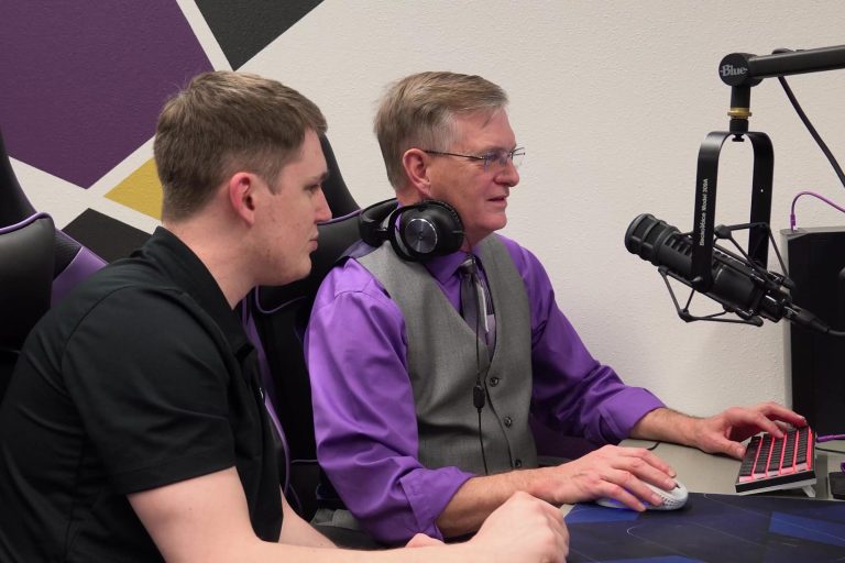 PantherEsports-MinecraftServerLaunch (1) – frame at 1m0s